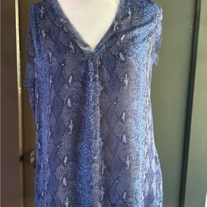 Banana Republic Blue Patterned V-Neck Blouse